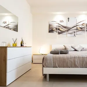The Bricks Free Parking Bed & Breakfast Pisa